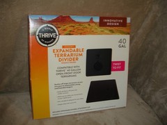 Thrive Expandable Terrarium Divider Fits 40 Gallon BRAND NEW