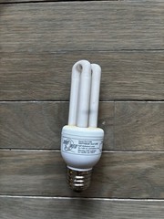 Zoo Med 13W Reptisun UVB Mini Compact Fluorescent Reptile Light Enclosure