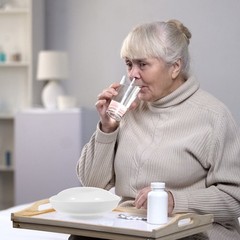 White Self Feeding Bowl For Elderly Practical Base Design