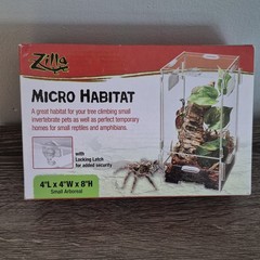 Zilla Micro Habitat Small Arboreal 4x4x8 w/ Locking Latch MPN 100540549