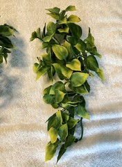5- Reptile, Snake, Chameleon Vivarium Hanging Plants Artificial Vines Exo-Terra