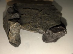 ZILLA Decor Rock Den Shale Lava 8 Medium for Reptile Terrarium