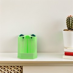 Green Suction Cup Lizard Food Cup for Wall Mounted Terrarium Feeding Bowl
