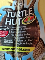 Zoo Med Turtle Hut – Medium – 4.75″L x 5″W x 2.25″H