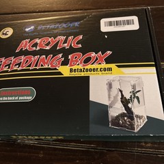 NEW Betazooer Acrylic Feeding Box – Reptile Breeding Terrarium Tank – Open Box
