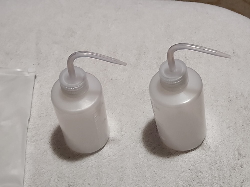 2pack Watering Canister for Reptile Tank Terrarium