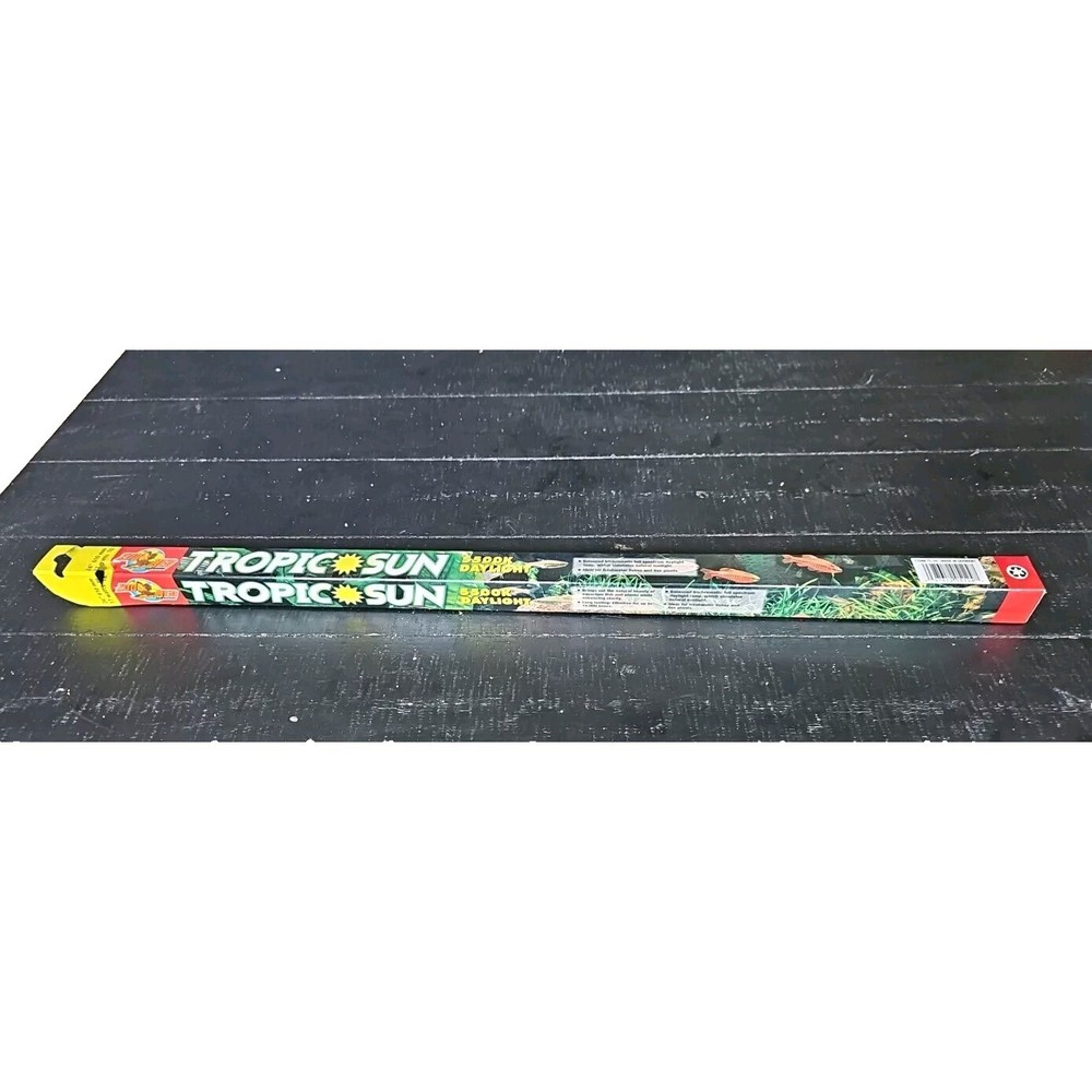 Zoo Med 5,500K Tropic Sun T8 Fluorescent Lamp – 17 W – 24″ (F51)