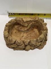 Reptile Water Food Bowl Resin Medium Size Excellent Condition See Photos!