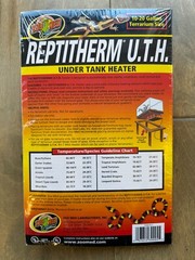 Zoo Med ReptiTherm U.T.H. Under Tank Heater RH-4 Small 10-20 gal 6″ x 8″ B2 NEW