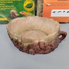 Zoo Med Eco Earth Compressed Coconut Fiber 3 pack, Carpet, Sphagnum Moss, Dish