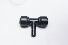 New Lot of 50 MISTKING 1/4″ PLUG IN TEE for Misting Assembly Black Ships FREE