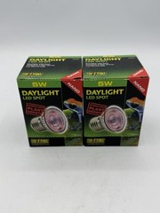 2 pack EXO TERRA DAYLIGHT LED SPOT – NANO – 5 WATT – PT-2342
