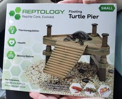 Penn-Plax Reptology Floating Turtle Pier & Basking Platform, 6″ x 7.25″ x 8″