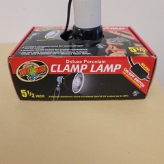 Zoo Med Deluxe Porcelain Clamp Lamp. 5 1/2 inch