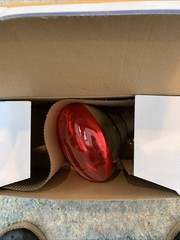 250w Infrared Heat Lamp 2 Pack But Only Has One Bulb Ideal For Small Rooms.