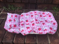 HELLO KITTY ATTACHABLE RESTING LRG SET BED COVERS WITH EXTRA FREE SET COVERS