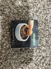 reptile care lot includes hide and food and water dishes