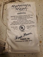 Unused Nature’s Heat Four Paws Model 72000 12 Watt Pet Vinyl Heating Pad