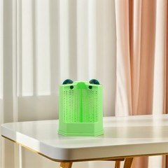 Green Suction Cup Lizard Food Cup for Wall Mounted Terrarium Feeding Bowl