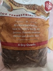 Flukers Repta Bark Forest Floor Substrate 4 Dry Quart Open Bag Used