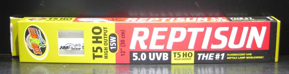 Zoo Med ReptiSun T5HO High Output 15Watt Bulb 5.0 UVB 12″ Light for Reptiles