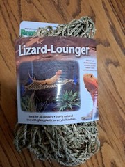 PENN-PLAX Reptology Lizard Lounger Corner Triangle – 100% Natural Seagrass Fiber