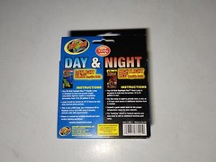 Zoo Med Blue Daylight & Red Nightlight Reptile Heat Light Bulb Combo Pack 60w