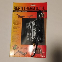 New ZOO MED ReptiTherm U.T.H. Under Tank Heater & ZOO MED ReptiCare Rock Heater.