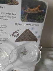REPTILE LOUNGER Corner Triangle SIZE 15″ Inch X 8″ Inch – BRAND NEW