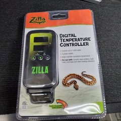 Zilla Digital Termperature Controller For Terrarium- 1000 Watt