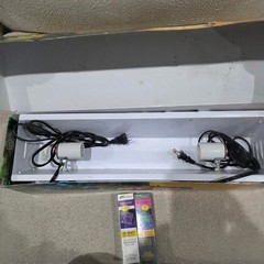 ESU Reptile 20in Bi-Light Fixture and for 10 Gallon Terrarium OR Fish. NO SCREEN