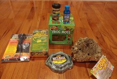 Zoo Med Frog Reptile Starter Lot Frog Moss UTH Heater Water Food Dish Eco Earth
