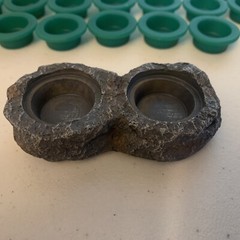 Green 1/4 Oz Gecko Reptile Trantula Silicone Cups With Holder Like Beer Savers