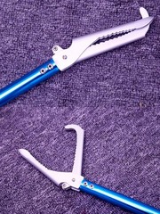 60″ Professional All-Aluminum Alloy Snake Tong Reptile Grabber Tool with Lock