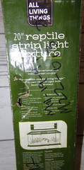 all living things 20″ reptile strip light fixture New