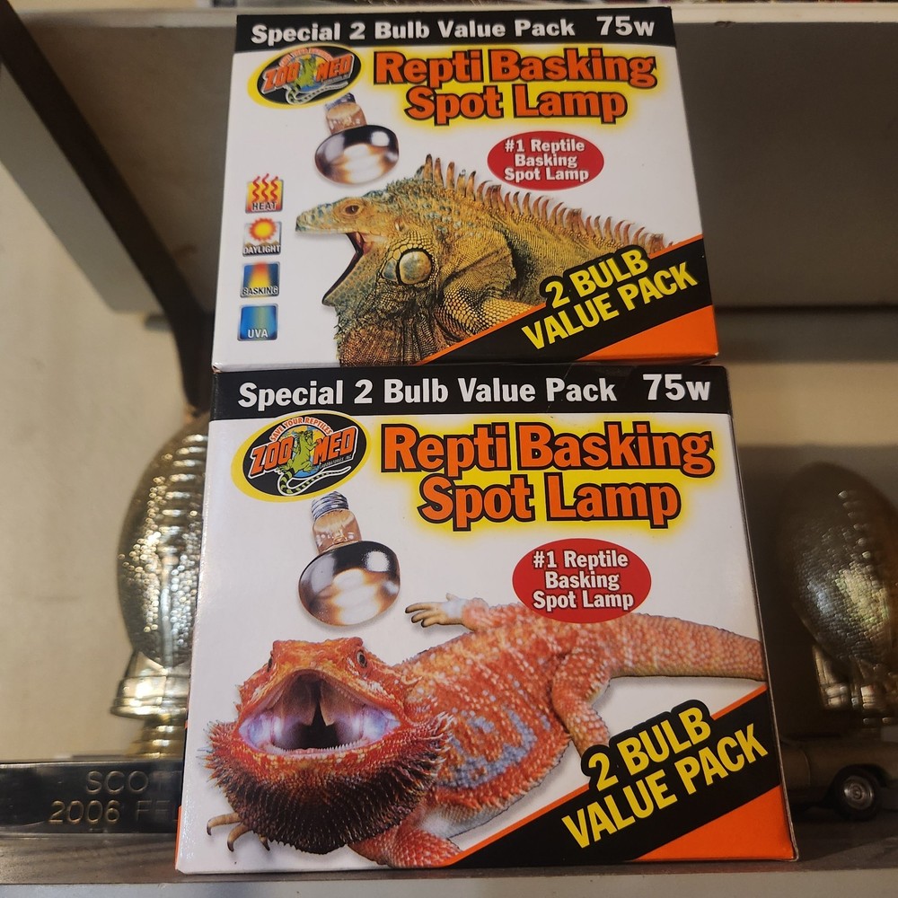Zoo Med Repti Basking UVA Spot Lamp 2,000-Hour Bulb Life 75-Watts (3 Lights)