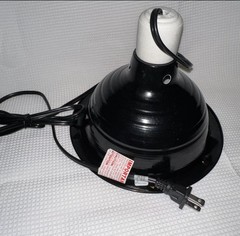 Zilla Premium Reflector Dome Light & Heat 8.5in Black