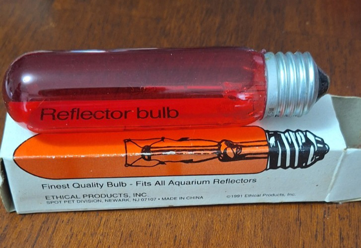 New old stock Red reflector bulb item # 9309BX spot brand9