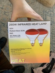 250w Infrared Heat Lamp 2 Pack But Only Has One Bulb Ideal For Small Rooms.
