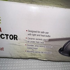 Zilla Premium Reflector Dome Light & Heat 8.5in Black