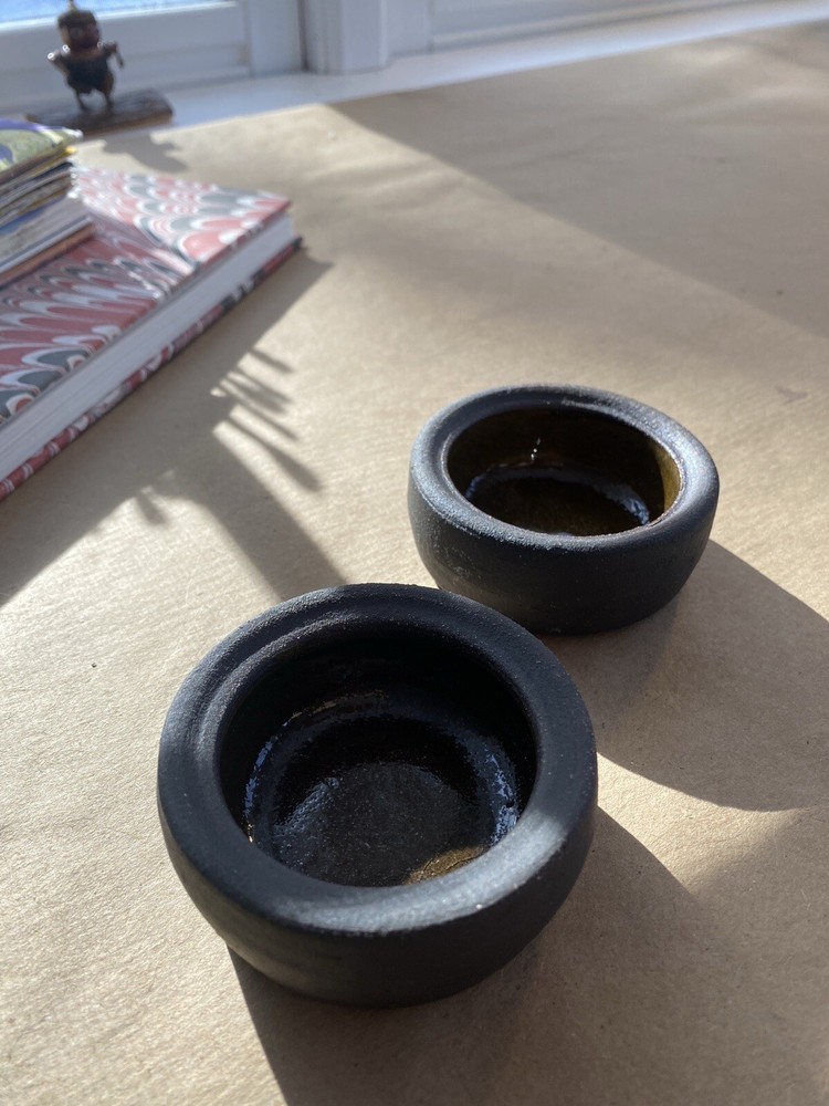 2 Reptile Food Dish Bowl, Worm Water Dish Small Lizard Gecko Ceramic Pet Bowl