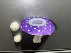 Purple reptile magnetic ledge mushroom feeder bowl .5 Oz With Food Grade Bowls