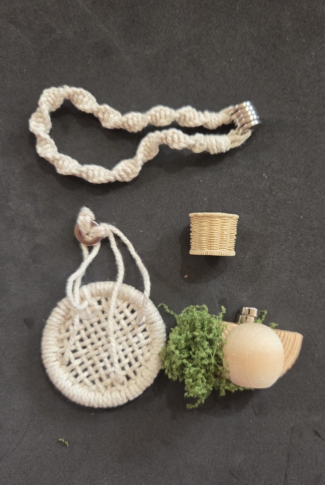 Jumping Spider Decor Swing Basket Hideout Bead Hideout with Moss