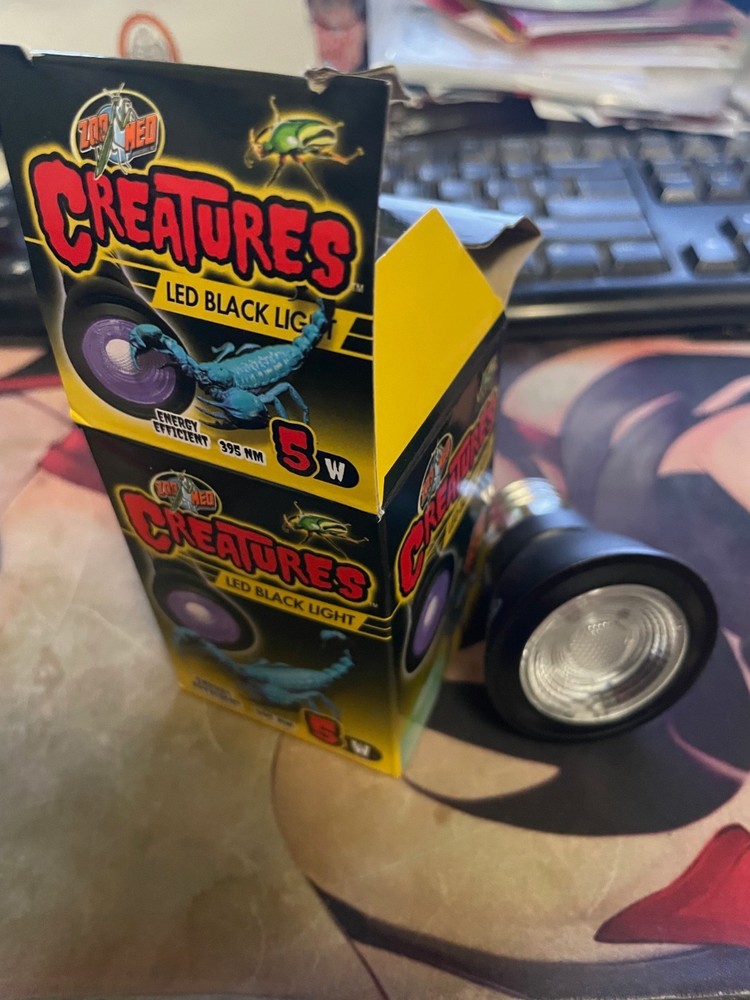 Zoo Med Creatures LED Black Light Bulb 5W Invertebrate Tank Blacklight 395 nm
