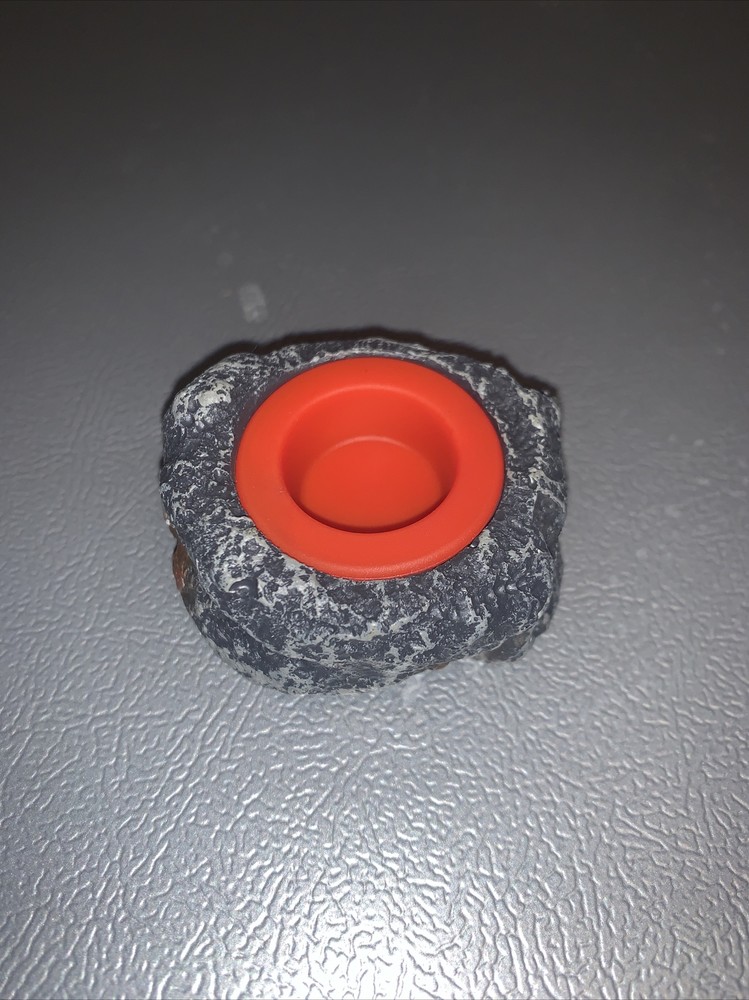 1/4 oz gecko silicone food bowl
