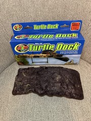 Zoo Med Turtle Dock 10 Gallon Small Underwater Tanks 11″ x 15″