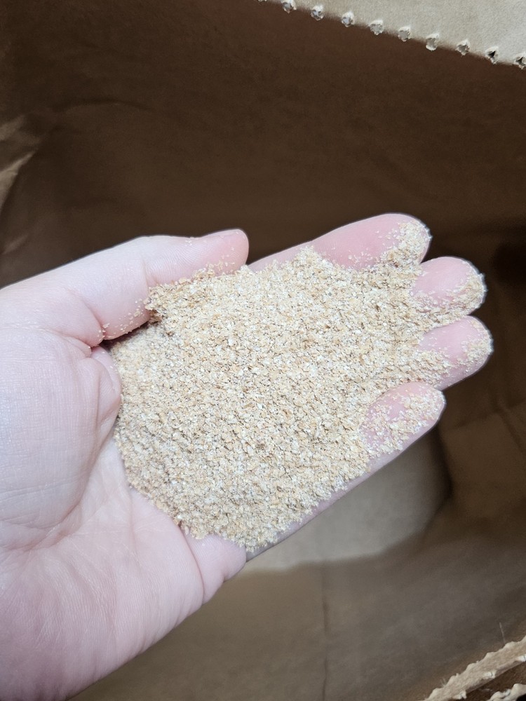 ORGANIC Wheat Bran Bedding & Gut-Load for Superworms Mealworms & Feeders