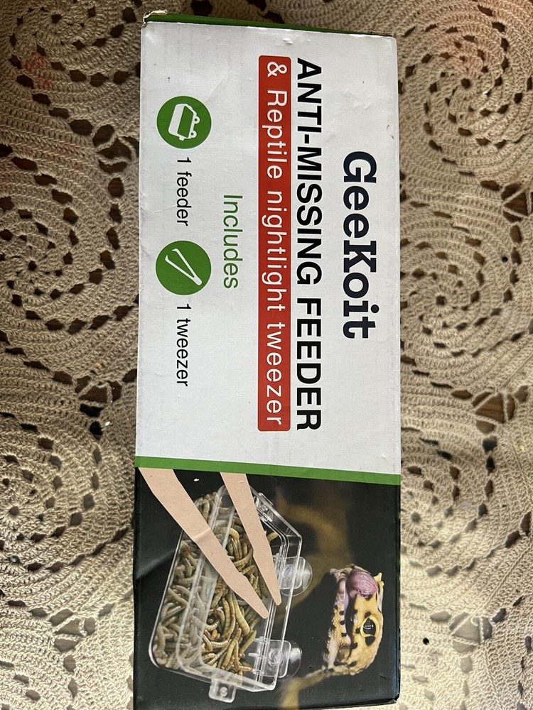 GeeKoit Anti-Missing Feeder & Reptile Nightlight Tweezer