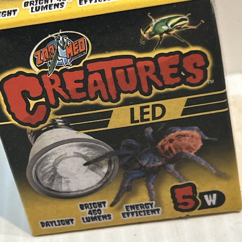 Zoo Med Creatures LED Light Bulb 5 Watt Tank daylight NEW 450 lumens/227e