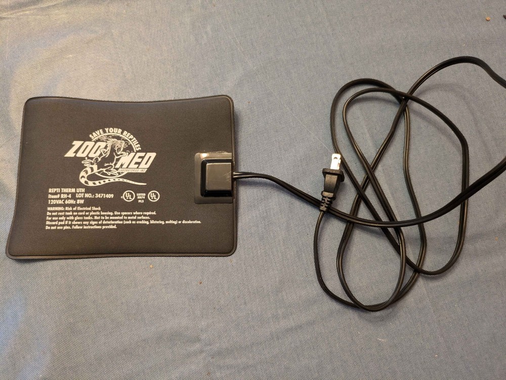 Zoo Med RH-4 Small Repti Therm Under Tank Heater